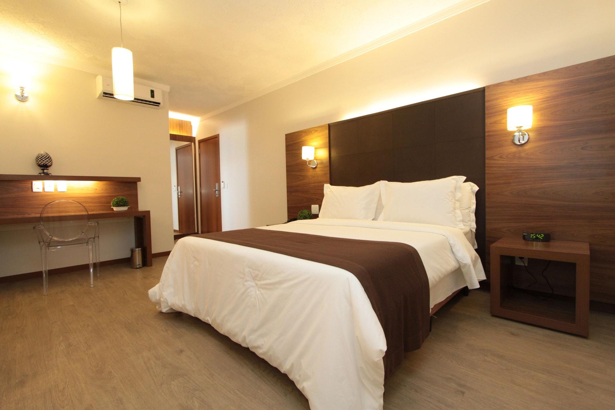 ריבייראו פרטו Oasis Tower Hotel מראה חיצוני תמונה
