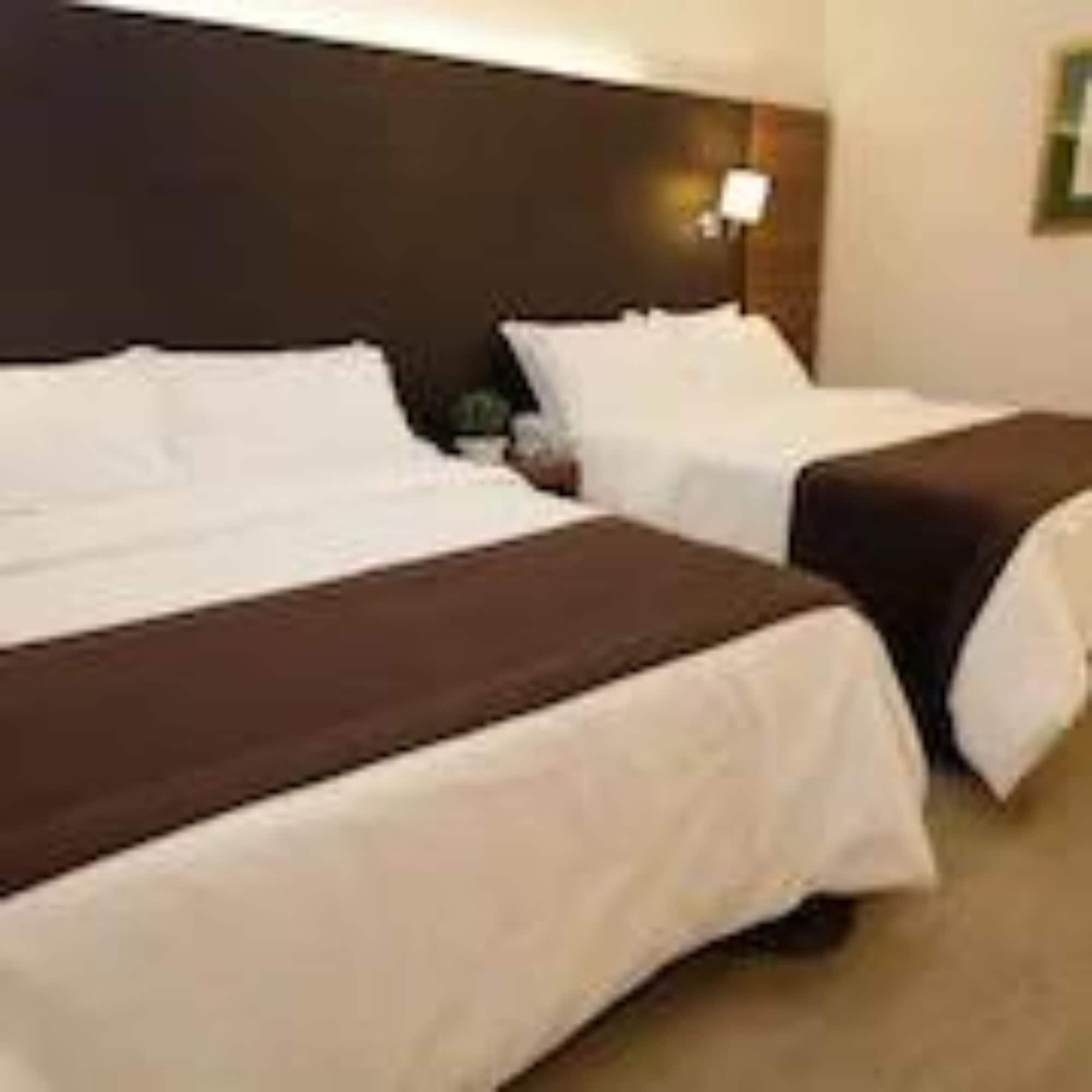 ריבייראו פרטו Oasis Tower Hotel מראה חיצוני תמונה