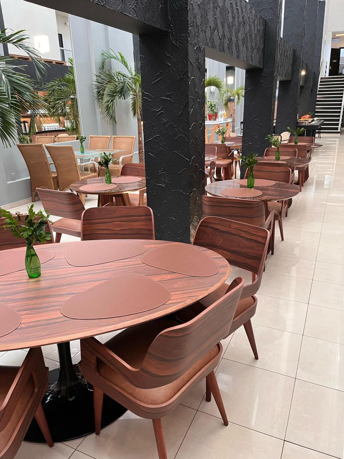 ריבייראו פרטו Oasis Tower Hotel מראה חיצוני תמונה