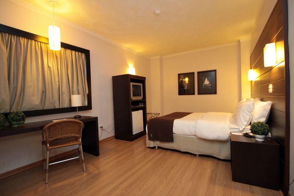 ריבייראו פרטו Oasis Tower Hotel מראה חיצוני תמונה