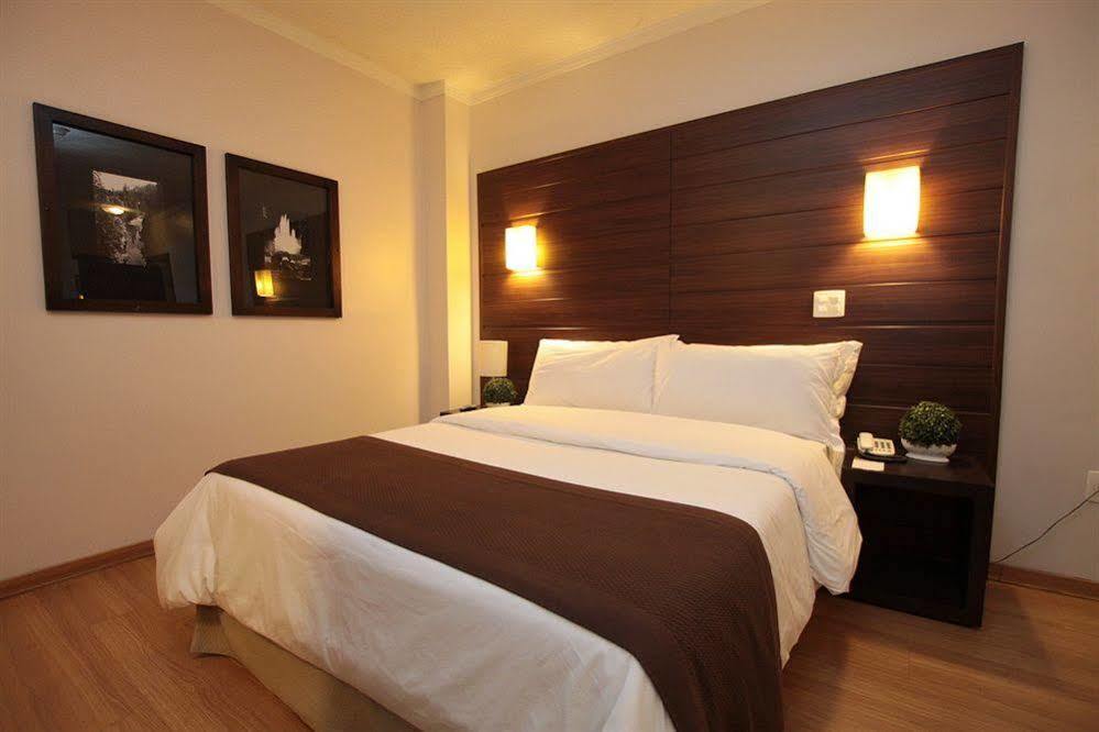 ריבייראו פרטו Oasis Tower Hotel מראה חיצוני תמונה
